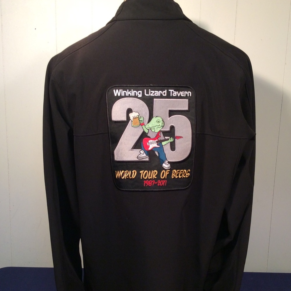 Winking Lizard Tavern World Tour of Beers Jacket